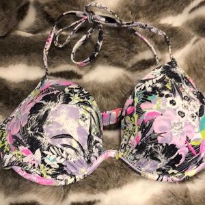 Victoria’s Secret bikini top